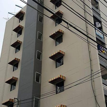Pacific Apt Bangkok Esterno foto